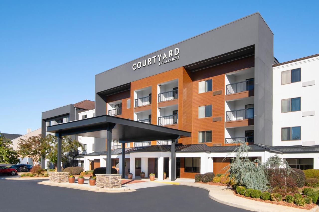 Courtyard By Marriott Burlington Hotell Exteriör bild