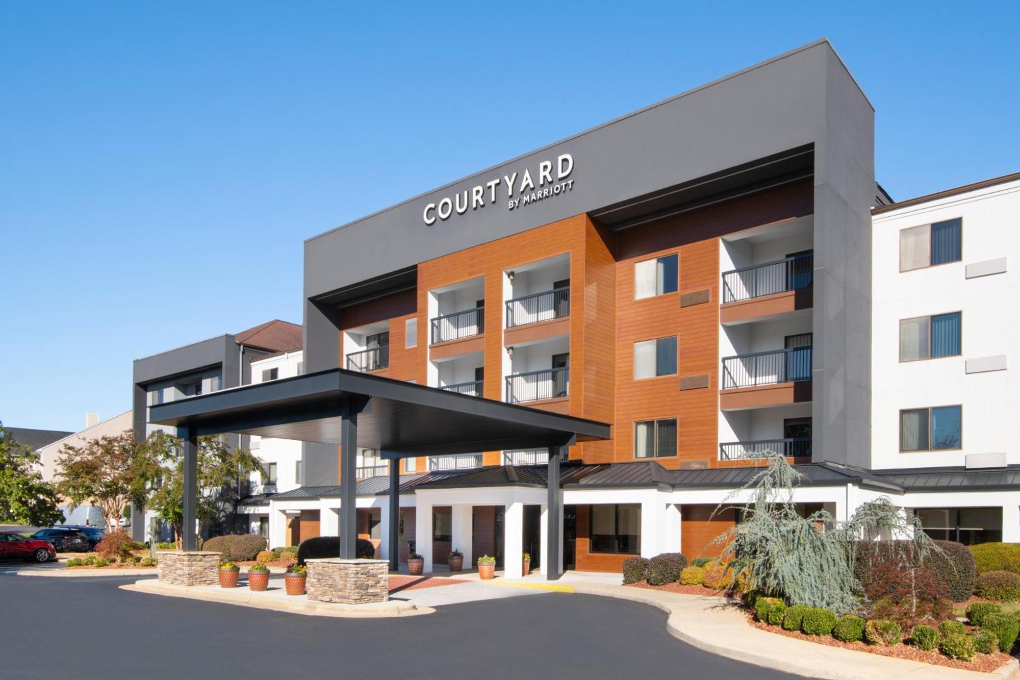 Courtyard By Marriott Burlington Hotell Exteriör bild