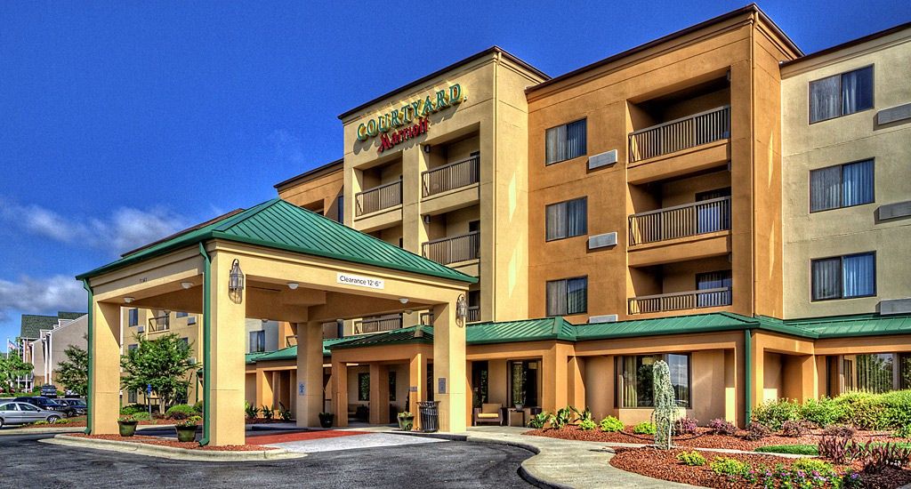 Courtyard By Marriott Burlington Hotell Exteriör bild