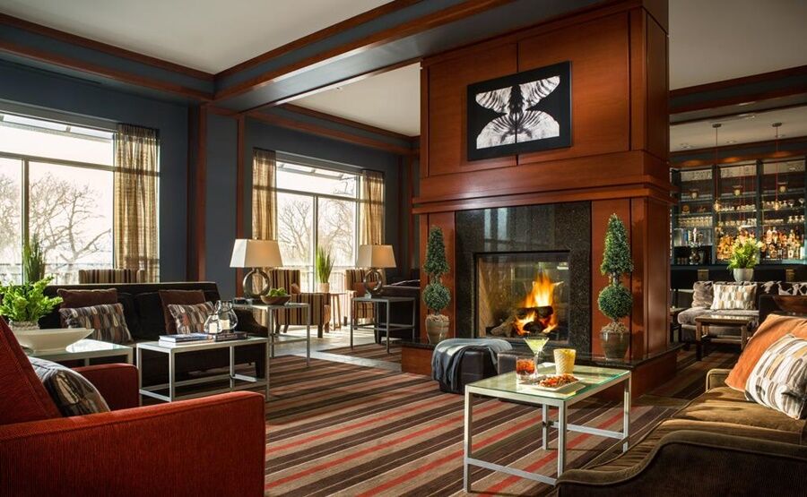 Courtyard By Marriott Burlington Hotell Exteriör bild